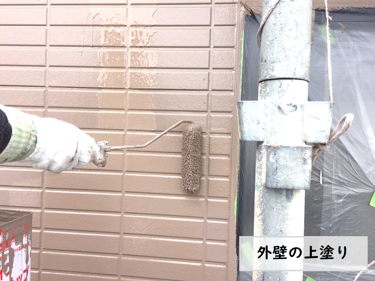 和泉市外壁塗装　上塗り